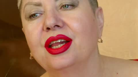 LADY POSH online show from January 15, 2025, 2:06 am