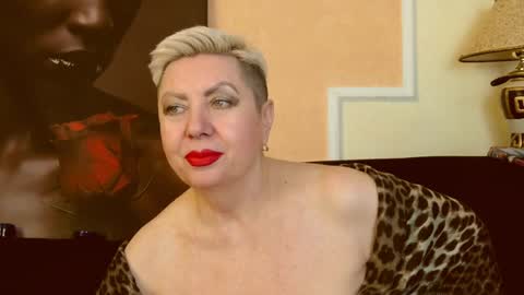 LADY POSH online show from January 17, 2025, 1:47 am