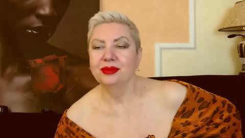 LADY POSH online show from February 14, 2025, 2:50 am