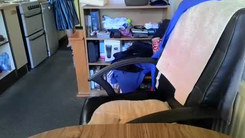 poshman65 online show from November 2, 2025, 12:18 pm