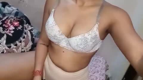Snapshot of poulomi_das chatting on February 19, 2026, 6:04 pm poulomi online show from February 19, 2026, 6:04 pm