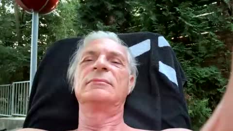 Smooth Daddy online show from July 31, 2026, 6:18 pm