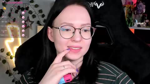 Robyn online show from January 15, 2026, 1:48 pm