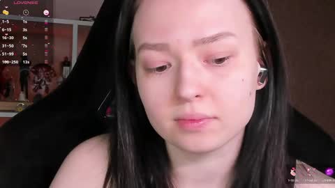 Robyn online show from April 5, 2026, 4:15 pm