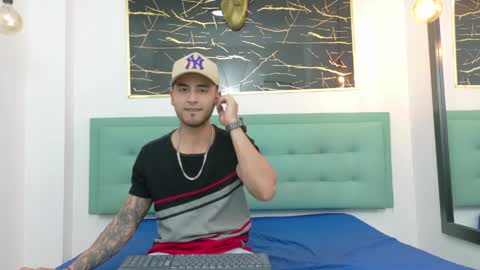 Snapshot of powerlustx chatting on June 5, 2026, 4:08 am online show from June 5, 2026, 4:08 am