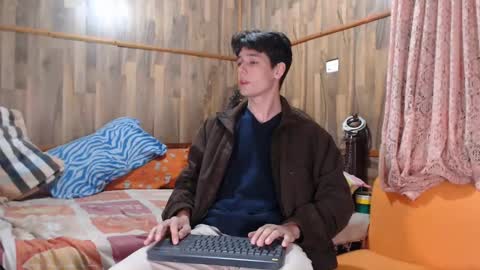 Snapshot of powertwinky chatting on February 15, 2025, 2:26 am chris independent  online show from February 15, 2025, 2:26 am