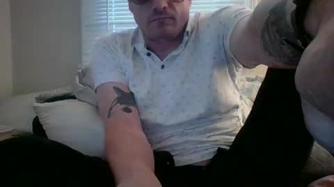 Snapshot of powthunder85 chatting on April 1, 2026, 10:40 pm powthunder85 online show from April 1, 2026, 10:40 pm