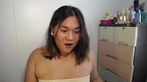 Snapshot of precious_nissie chatting on August 2, 2026, 4:11 am Nessie online show from August 2, 2026, 4:11 am