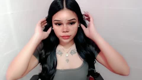 Snapshot of preciousangel69xxx chatting on December 10, 2024, 9:11 pm MAXXINE online show from December 10, 2024, 9:11 pm
