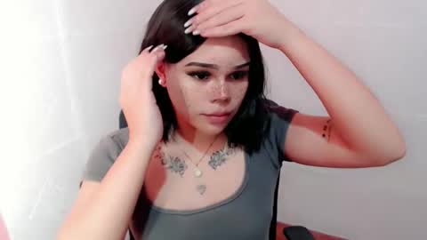 Snapshot of preciousangel69xxx chatting on January 25, 2025, 12:06 am MAXXINE online show from January 25, 2025, 12:06 am