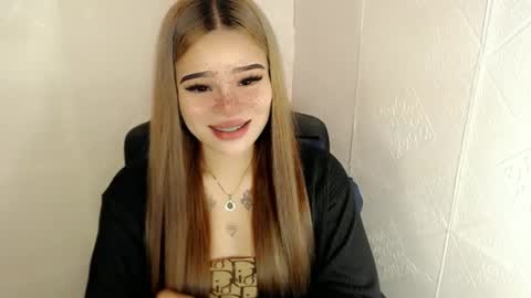 Snapshot of preciousangel69xxx chatting on March 4, 2025, 12:29 am MAXXINE online show from March 4, 2025, 12:29 am