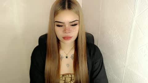 Snapshot of preciousangel69xxx chatting on March 8, 2025, 10:24 pm MAXXINE online show from March 8, 2025, 10:24 pm