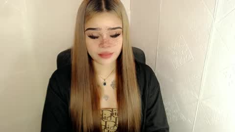 Snapshot of preciousangel69xxx chatting on March 9, 2025, 10:30 pm MAXXINE online show from March 9, 2025, 10:30 pm