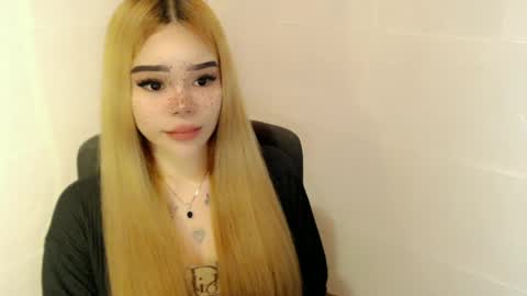Snapshot of preciousangel69xxx chatting on June 29, 2026, 2:51 am MAXXINE online show from June 29, 2026, 2:51 am