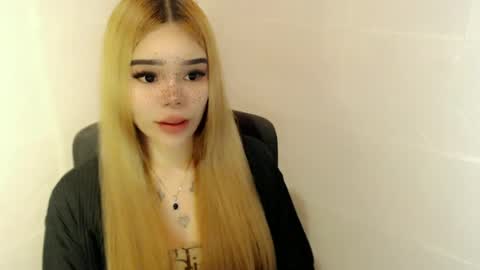 Snapshot of preciousangel69xxx chatting on June 30, 2026, 3:07 am MAXXINE online show from June 30, 2026, 3:07 am