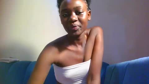 Snapshot of preety_ebony12 chatting on February 3, 2026, 3:37 am preety_ebony12 online show from February 3, 2026, 3:37 am