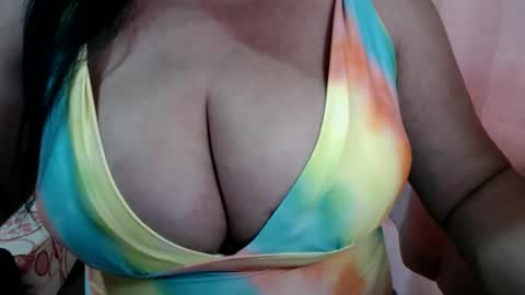 Snapshot of pregnantsinglesugar chatting on October 28, 2025, 7:12 am WELCOME IM SINGLE PREGNANT REALLY HARD TO BE A SINGLE WITH TWIN SO PLS STOP BEING RUDELIARWASTING TIME. BE CONSIDERATE. TNX online show from October 28, 2025, 7:12 am