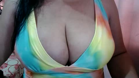 Snapshot of pregnantsinglesugar chatting on November 19, 2025, 11:38 pm WELCOME IM SINGLE PREGNANT REALLY HARD TO BE A SINGLE WITH TWIN SO PLS STOP BEING RUDELIARWASTING TIME. BE CONSIDERATE. TNX online show from November 19, 2025, 11:38 pm