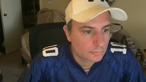 preppyguyintokink1 online show from December 21, 2025, 5:42 pm