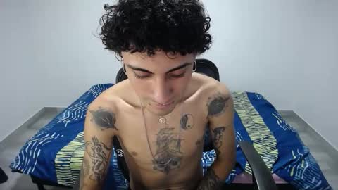 Plux online show from October 21, 2025, 6:41 pm