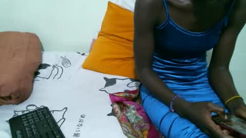 preshty online show from October 26, 2025, 9:59 am