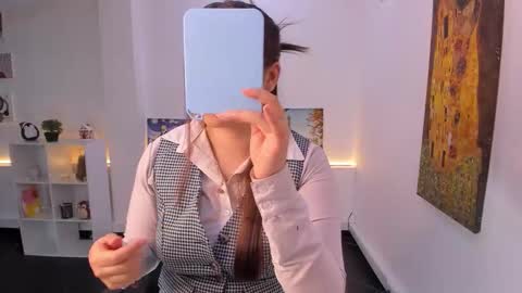 Camila  online show from January 7, 2026, 12:07 pm