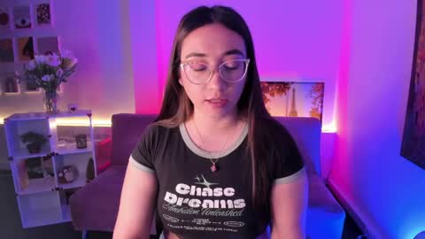 Snapshot of press_anykey chatting on May 11, 2026, 12:33 pm Camila online show from May 11, 2026, 12:33 pm