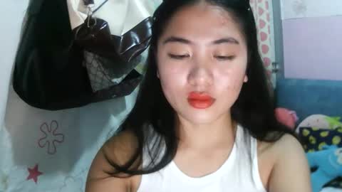 pretty_am online show from October 7, 2025, 1:52 pm