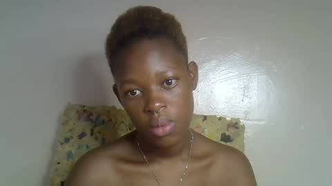 Snapshot of pretty_bright chatting on July 1, 2026, 11:26 pm Bright online show from July 1, 2026, 11:26 pm