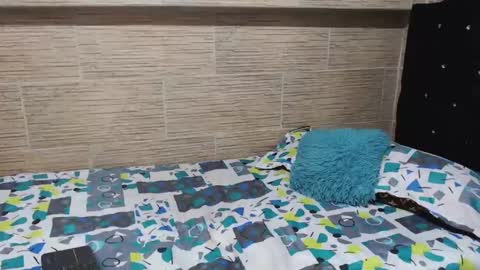 pretty_cristal22 online show from January 17, 2025, 10:45 pm