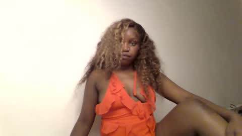 pretty_curvy99 online show from March 21, 2026, 6:33 pm