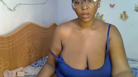 pretty_dey online show from November 25, 2025, 11:32 am