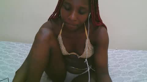 pretty online show from March 25, 2026, 11:44 pm