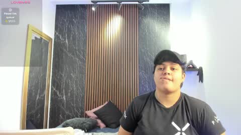 pretty_honey22 online show from July 13, 2026, 4:15 am
