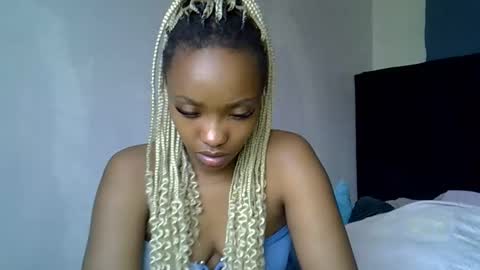 pretty jazminee online show from June 9, 2026, 12:17 pm