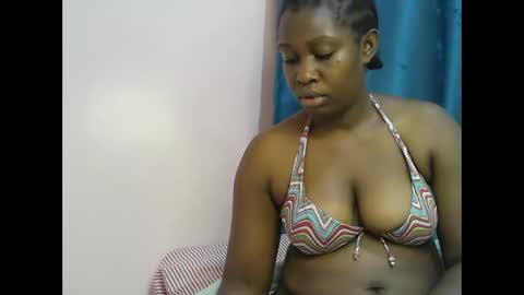 pretty_kylah online show from October 12, 2025, 2:10 am