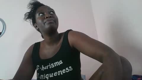 pretty_kylah online show from November 23, 2025, 5:07 am