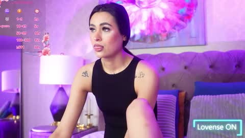 Lia online show from November 24, 2025, 6:07 pm