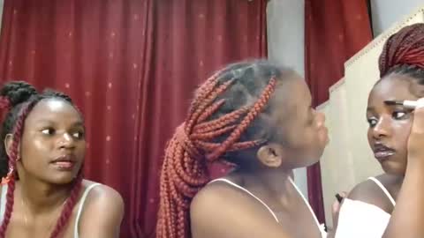 Snapshot of pretty_lioness_ chatting on February 17, 2026, 4:13 pm Pretty online show from February 17, 2026, 4:13 pm