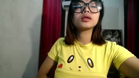 Snapshot of pretty_little_baby18 chatting on June 3, 2026, 2:14 am Venus online show from June 3, 2026, 2:14 am