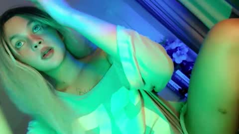 Flor online show from April 9, 2026, 6:19 am