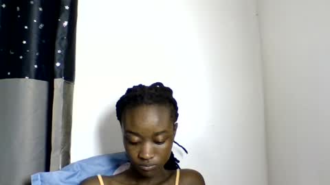 pretty luv1 online show from June 19, 2026, 12:09 pm