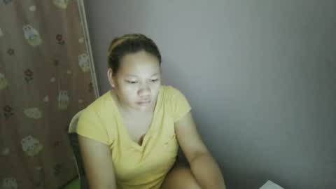 Snapshot of pretty_lyn08 chatting on April 28, 2026, 8:30 am pretty_lyn08 online show from April 28, 2026, 8:30 am