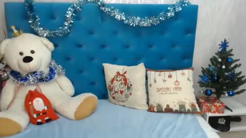pretty_malika online show from December 12, 2024, 12:12 pm