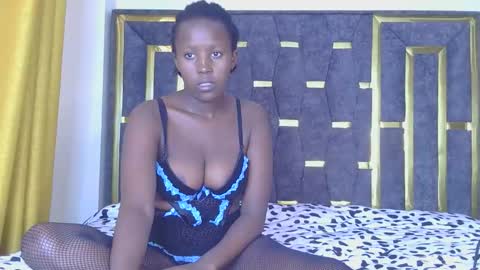 pretty_marslady online show from April 4, 2026, 12:24 pm
