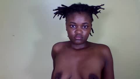 Snapshot of pretty_miya chatting on December 29, 2024, 12:01 pm pretty_miya online show from December 29, 2024, 12:01 pm