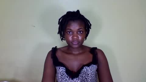 Snapshot of pretty_miya chatting on January 1, 2025, 9:31 pm pretty_miya online show from January 1, 2025, 9:31 pm