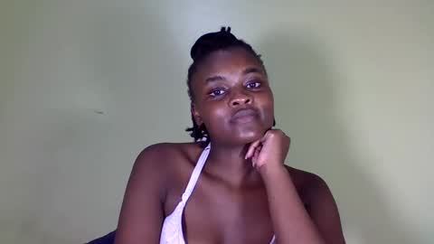 Snapshot of pretty_miya chatting on January 2, 2025, 8:46 pm pretty_miya online show from January 2, 2025, 8:46 pm