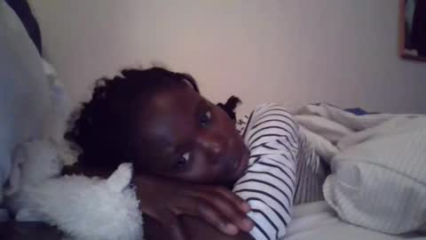 pretty_petite_ebony online show from October 6, 2025, 5:38 am