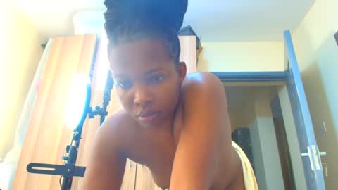 Essy online show from August 9, 2026, 10:53 am
